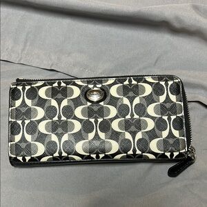 Coach Monochrome Signature Zip Wallet